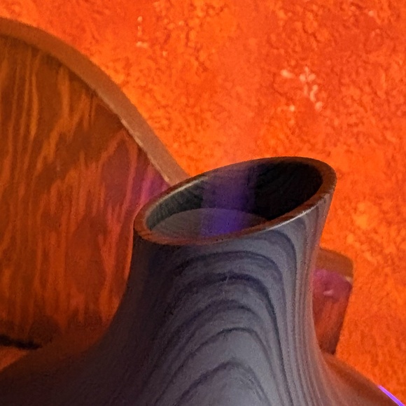 NIB Essential Oil Diffuser - Picture 10 of 12